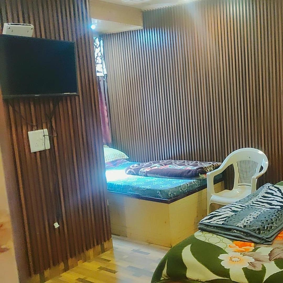 New Mehdudia B&B Shimla Exteriör bild